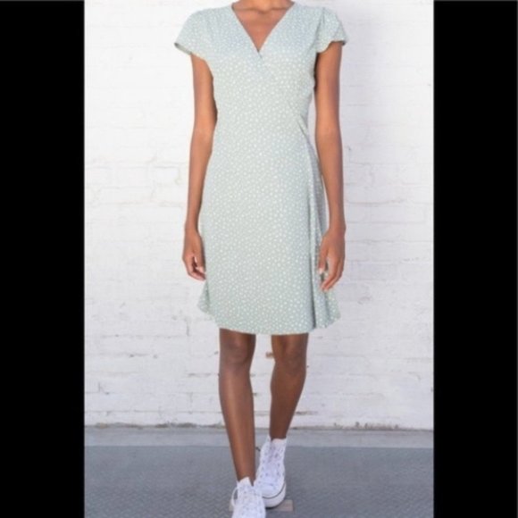 Brandy Melville Green Floral Robbie Wrap Dress - Picture 3 of 7